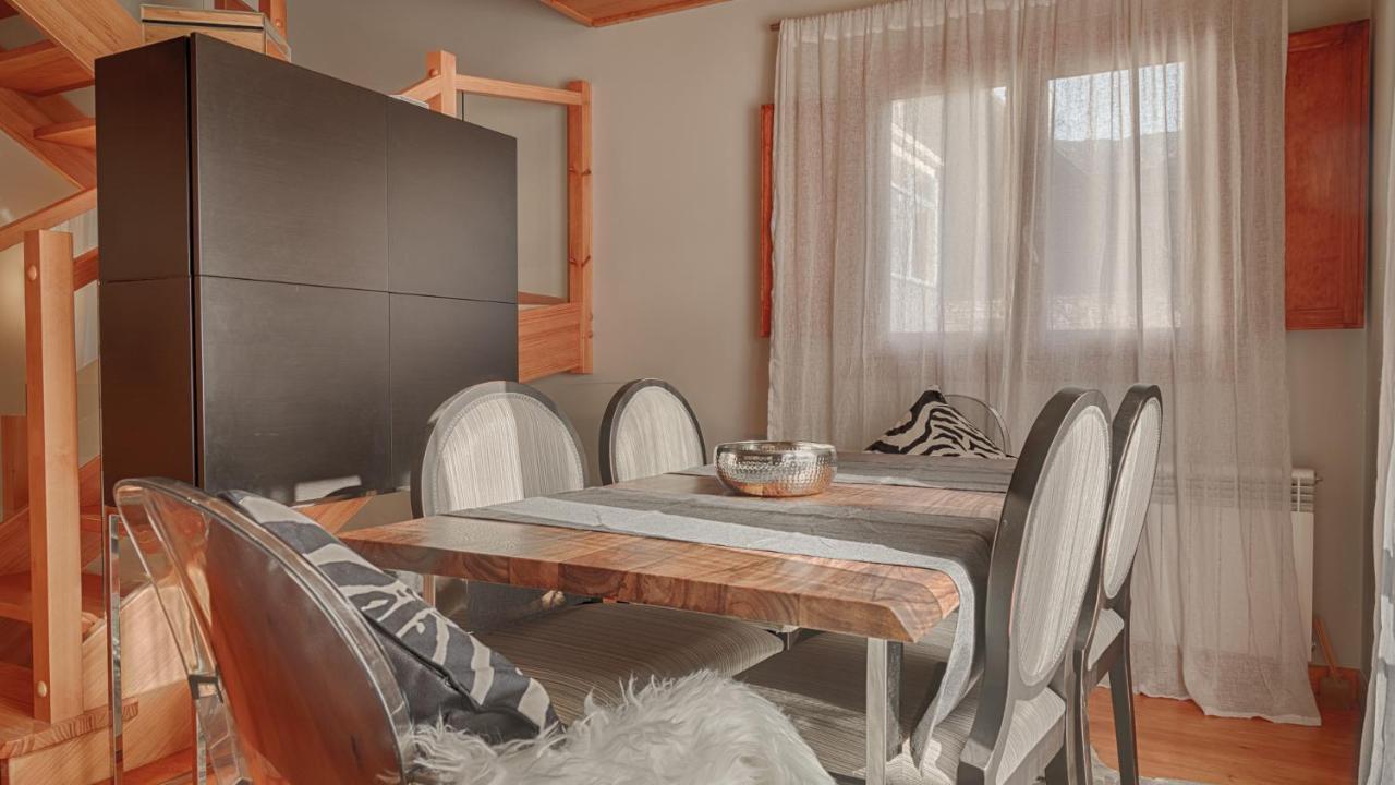 Saplan Real Estate Sarraera Chalet *